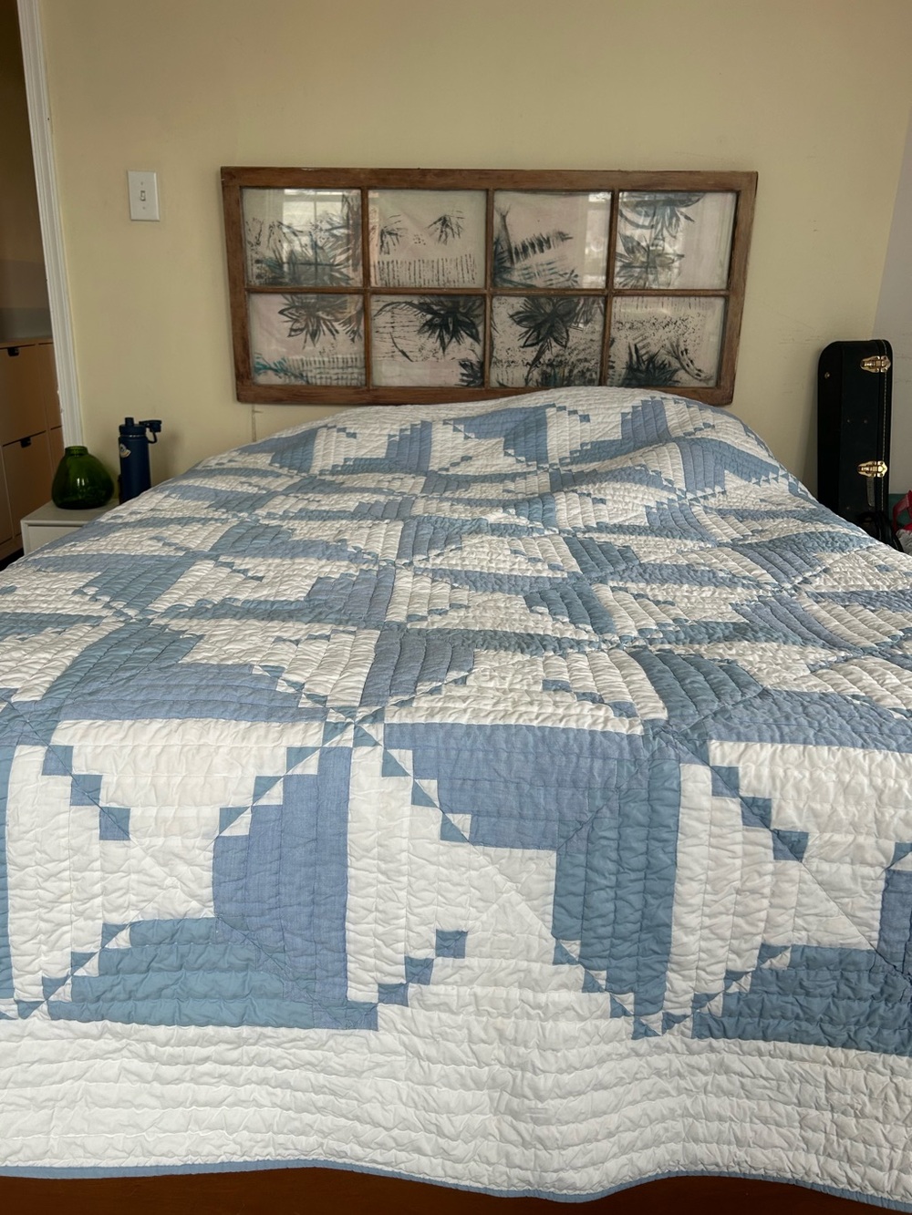 Classic Blue and White Patchwork Quilt - Quilted Bedspread